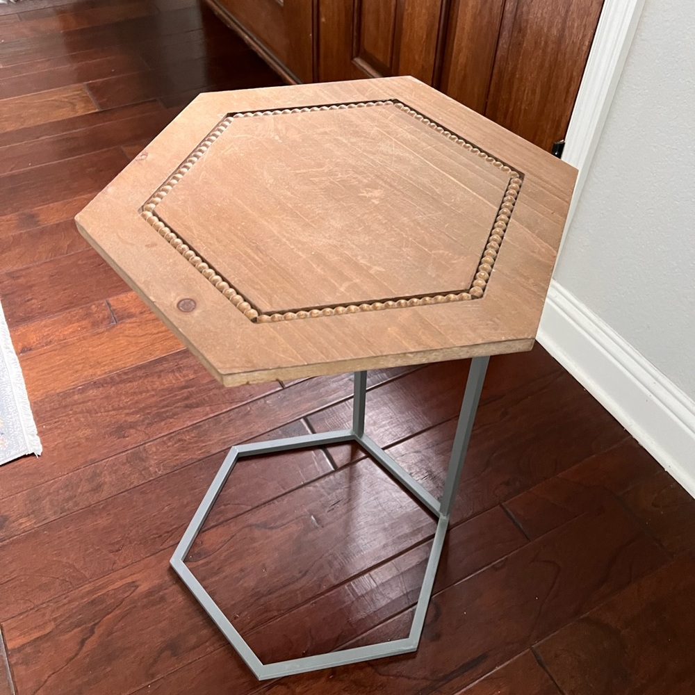 Various items - Picture 3 of 16